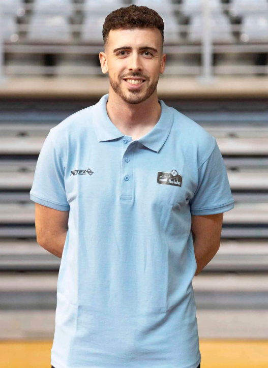 ADRIÁN FUENTES