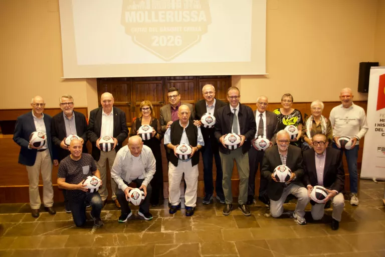 Mollerussa impulsa un mural participatiu per celebrar la capitalitat del bàsquet català