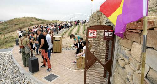 Alcoletge recrea la Guerra Civil al Tossal dels Morts