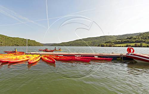Rialb estrena un embarcador per a activitats nàutiques i lloguer de barques