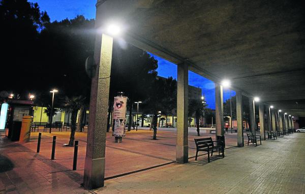 Queixes al Secà perquè el nou enllumenat públic il·lumina menys