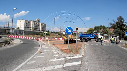 L'accés a la Bordeta des de la LL-11, tallat un mes per obres