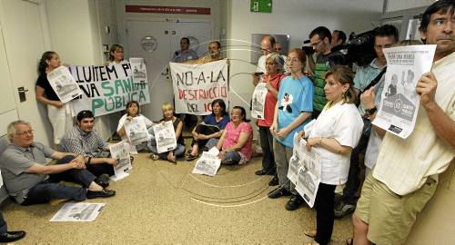 L'hospital Arnau de Vilanova tanca trenta llits de cirurgia programada