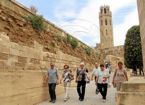 La primera visita en anglès a la Seu Vella, sense turistes