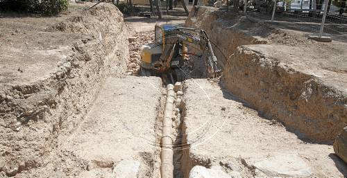 Obres a Agramunt descobreixen restes de l'antic convent del segle XVII