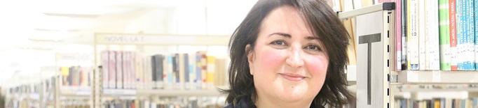 Anna Sàez: "Escriure articles sobre altres vides és com teixir la memòria"