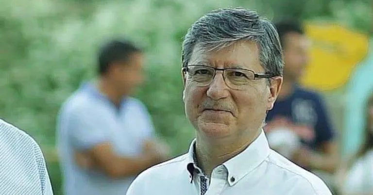 'Un mercat maleït'. L'opinió del periodista, Joan Vilella