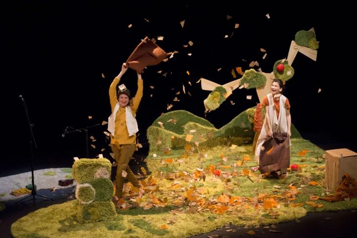 Loops - Engruna Teatre