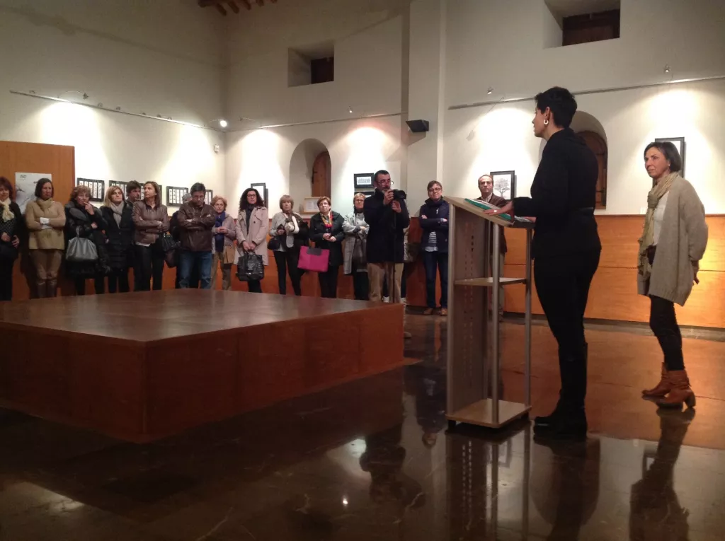 Il·lustracions d’arbres en tinta xinesa