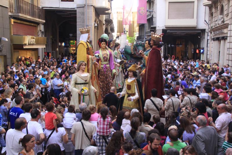 Tronada, pregó i cercavila del seguici de Festa Major