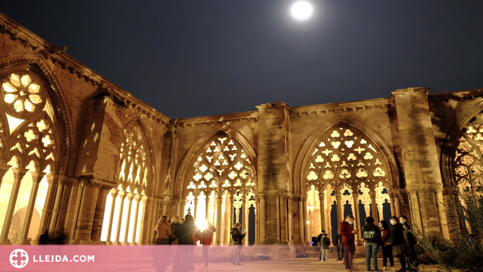 Nits de lluna plena a la Seu Vella