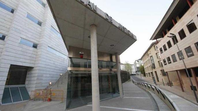 L'acusat de violar la seva filla a Lleida queda en llibertat amb càrrecs