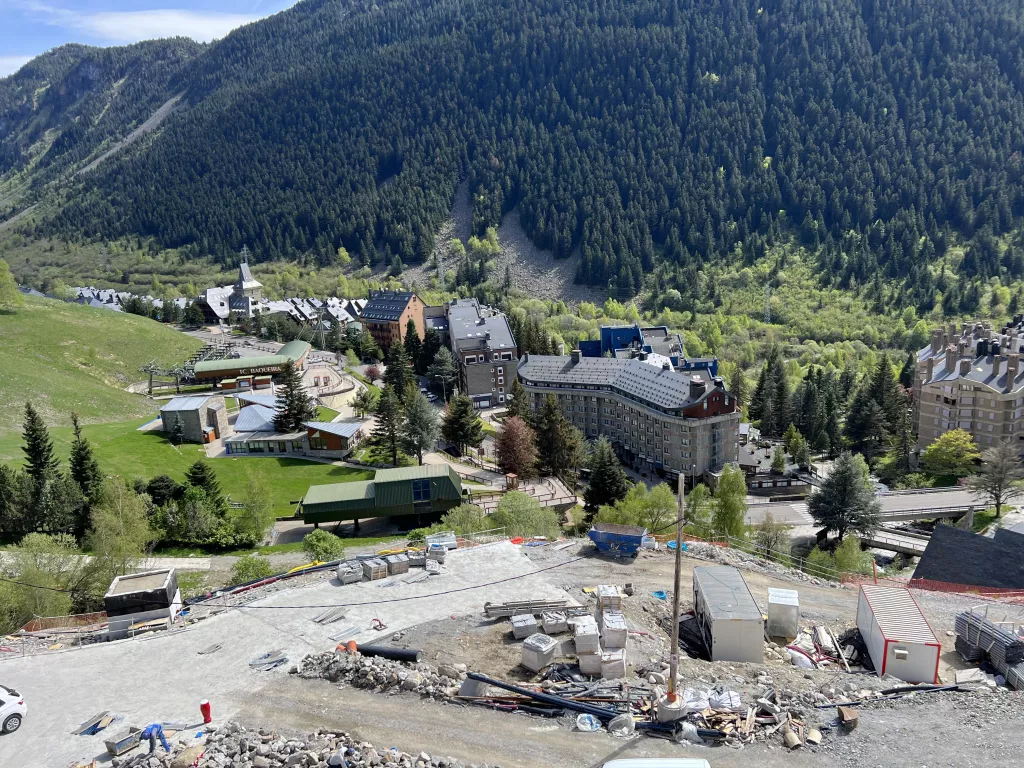 ⏯️ El Pirineu reivindica més polítiques públiques per facilitar l'accés a l'habitatge de joves i famílies