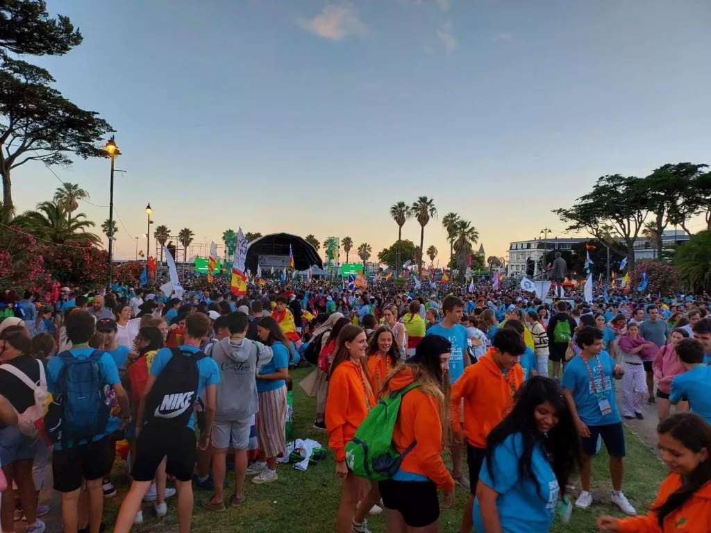 Els lleidatans de la Jornada Mundial de la Joventut esperen l'arribada del Papa Francesc a Lisboa