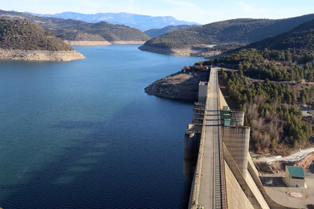 ⏯️ La manca de pluges fa caure les reserves a la conca del Segre