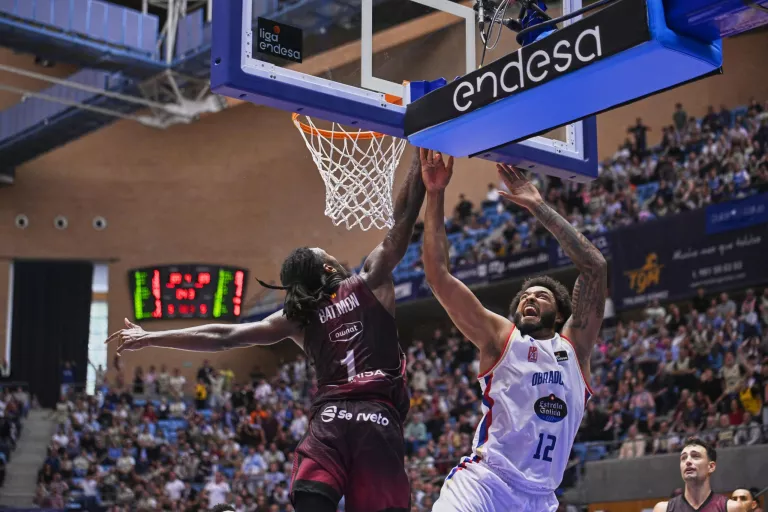 L’iLERNA Lleida cau per la mínima a la pista del Monbus Obradoiro (91-89)