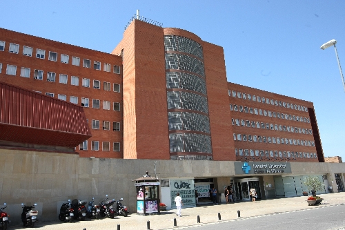 Denuncien falta d’habitacions a l’Arnau per a parteres i nadons