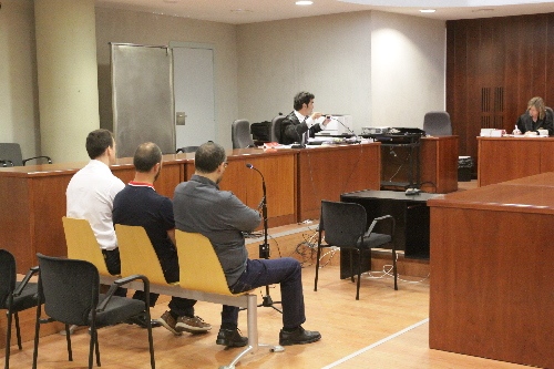 La Fiscalia exculpa els tres urbans acusats d’inventar-se una agressió