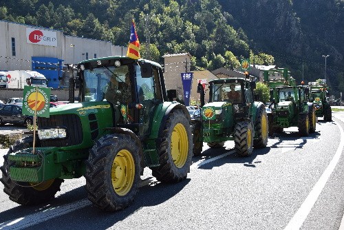 Tractorada per denunciar la pèrdua d’un milió d’euros en ajudes