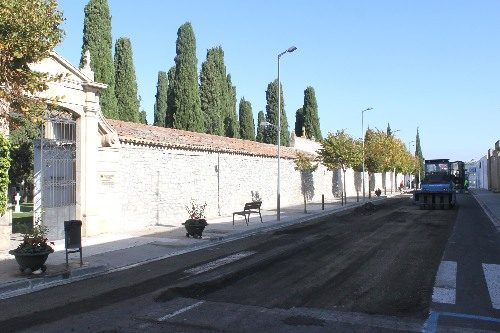 Els municipis es posen a punt per Tots Sants