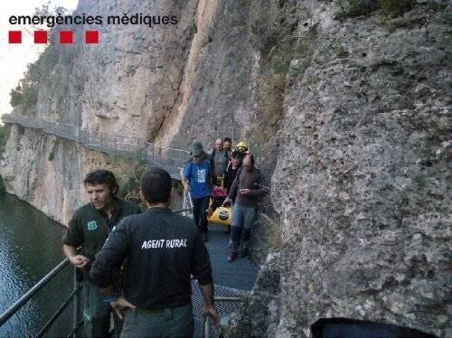 Mor una dona de 38 anys al precipitar-se mentre practicava parapent a Àger