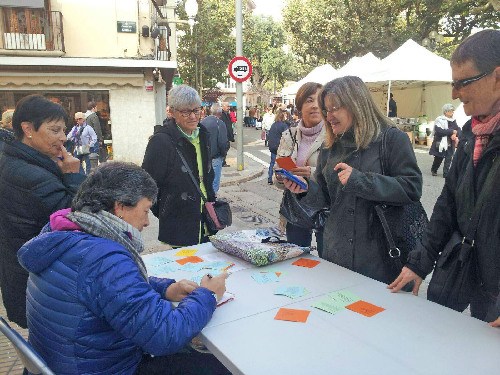 El Correllengua omple de poesia el centre de Tàrrega