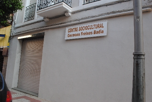 Enderrocaran l’antic Musicland per habilitar-lo com a seu dels escoltes
