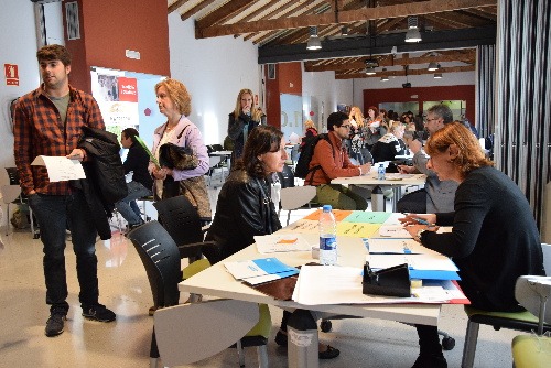 Unes 180 persones busquen feina al Workshop ocupacional de la Seu