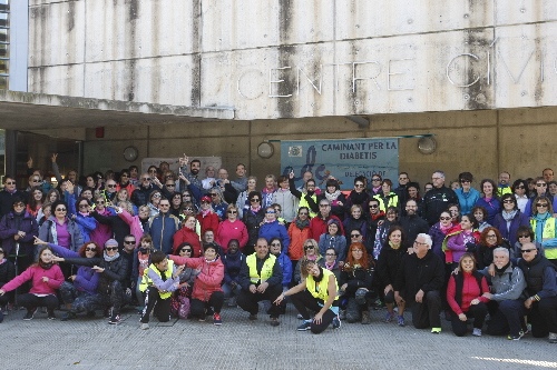 Més de 150 persones caminen contra la diabetis a Lleida