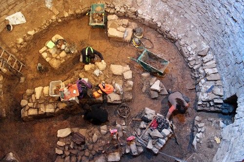 Pou de gel al segle XVII, refugi durant la Guerra Civil