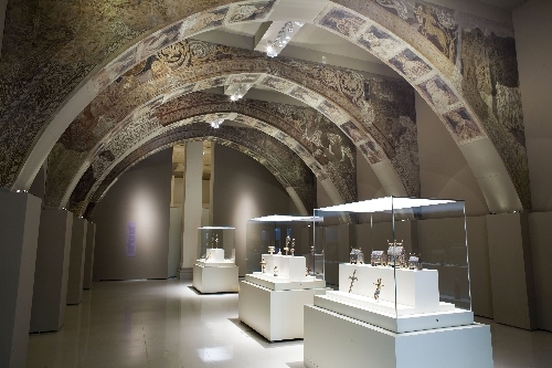 La DGA avala reinstal·lar les pintures murals a Sixena