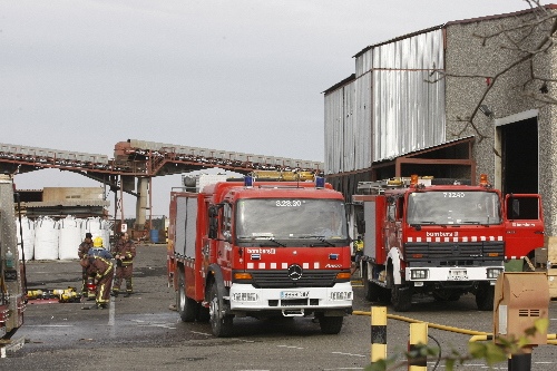 Tres intoxicats per incendis a Alfarràs i Sant Martí de Maldà