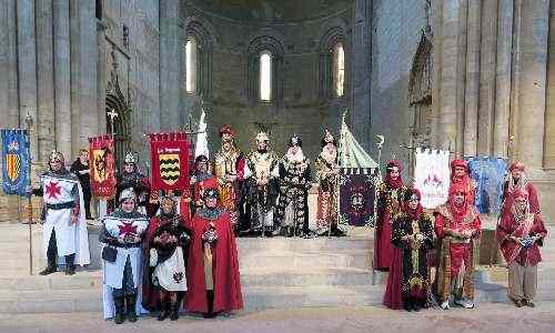 Moros i Cristians formen files