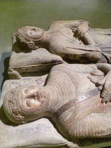 Detectat en un museu alemany part d’un sepulcre de Torà
