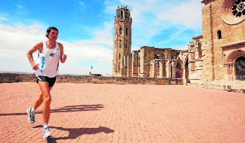Corre 70 km per a la Pujada a la Seu Vella