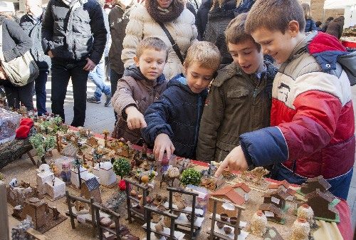 Bona afluència de visitants en el Mercat de Nadal d’Agramunt