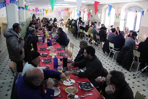 Dinar de Nadal per a 150 persones sense llar