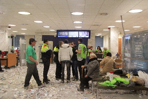 Okupació exprés d’un banc