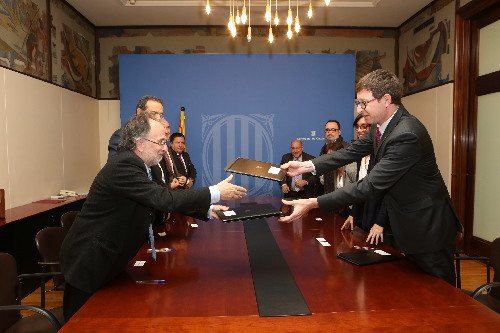 Justícia demana un acord per evitar col·lapse judicial per clàusules terra