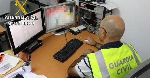 Deu detinguts per estafes a través d’internet amb víctimes a Lleida
