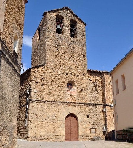 Insten a tancar al culte i rehabilitar l’església de Sant Romà d’Abella