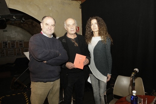El cantautor Joan Isaac presenta la seua poesia al Cafè del Teatre