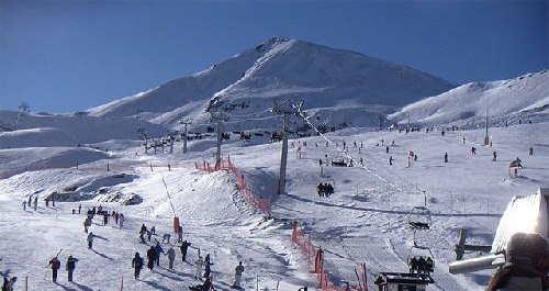 Les estacions viuen el millor cap de setmana de neu