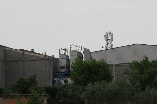 Contenciosos per dos antenes de telefonia mòbil a Vila Montcada