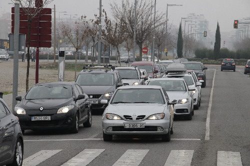 Els veïns de Copa d’Or demanen un accés nou per alleujar el trànsit amb els cines