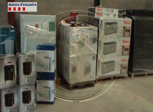 Roben remolcs de camió i venen la mercaderia des de Tàrrega
