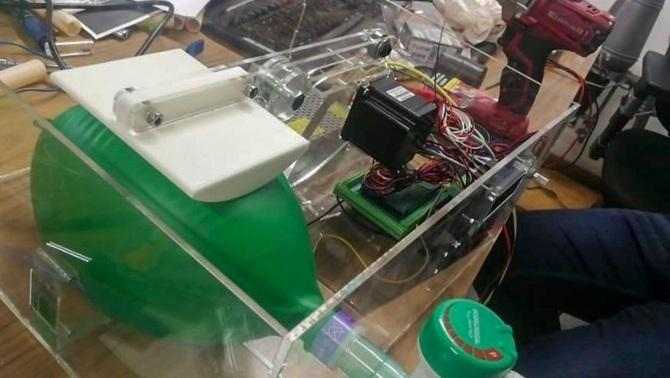 Térmens recapta per una impressora 3D per fabricar material sanitari