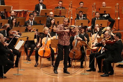 Els ‘Valsos i danses’ amb Gilles Apap omplen l’Auditori de Lleida