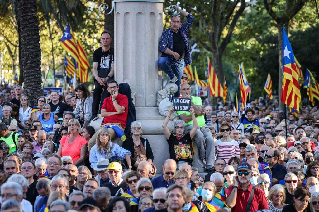 L'acte unitari de les entitats independentistes per l'1-O congrega 11.000 persones
