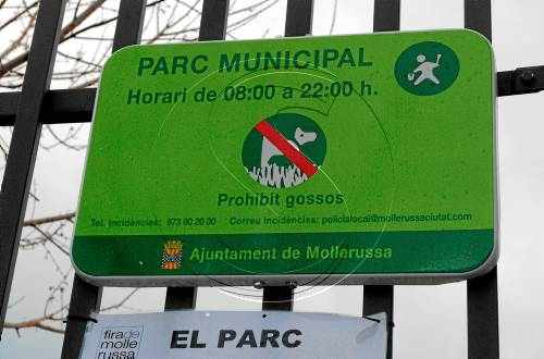 Mollerussa multarà amb mil euros l'abandó de gossos
